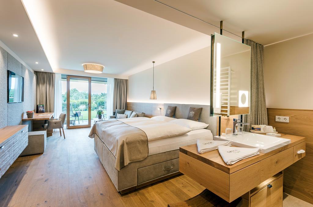 Genussdorf Gmachl - Hotel & Spa Bergheim Buitenkant foto